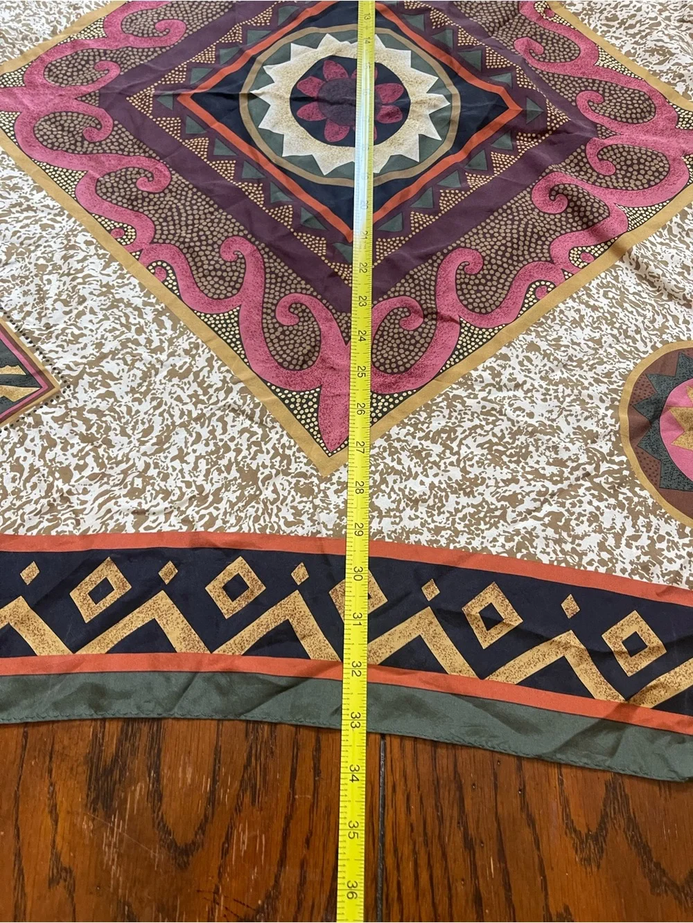 NEW YORK STUDIO 100% Silk Scarf Rectangle
